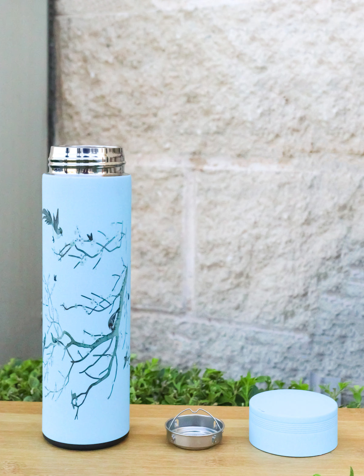 Ume Blossom 17oz Vacuum Insulated Stainless Steel Thermos Bottle W/ Tea Infuser