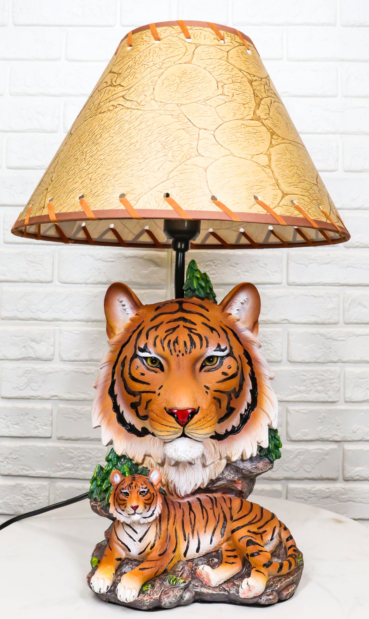 Royal Bengal Tiger Jungle Predator Desktop Table Lamp Statue Decor With Shade