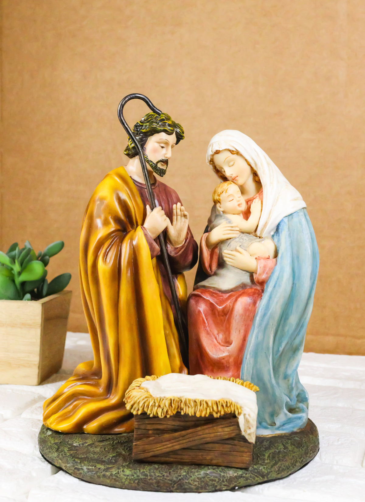 Christmas Bethlehem Holy Family Mother Mary Joseph and Child Jesus Figurine