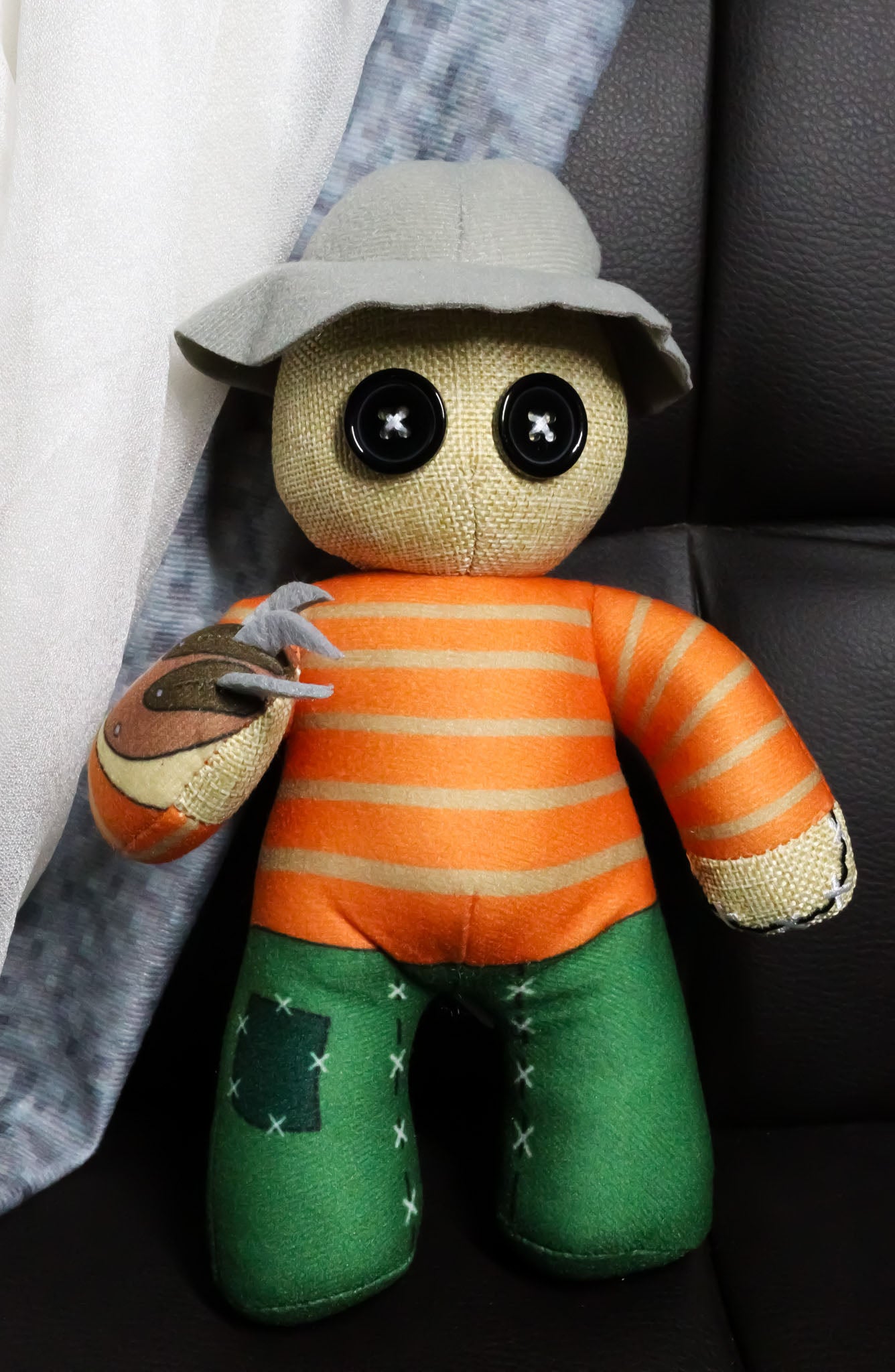 Fred Freddy Krueger Pinheadz Monster Villain With Voodoo Stitches