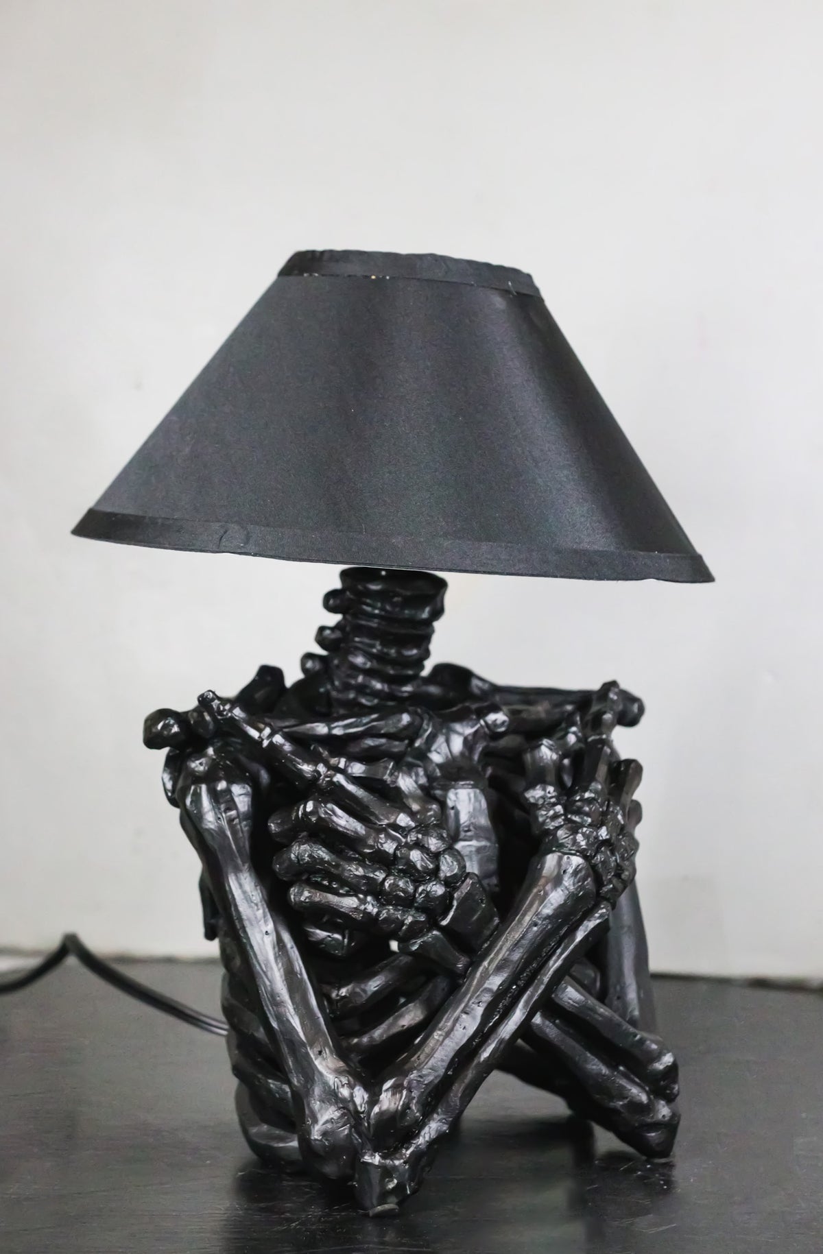 Ebros Gift Silent Half Skeleton Ribcage Crossed Arms Table Lamp with Black Shade