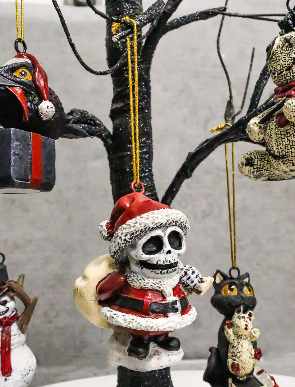 Set Of 6 Scary Merry Christmas Halloween Skeleton Santa Snowman Tree Ornaments