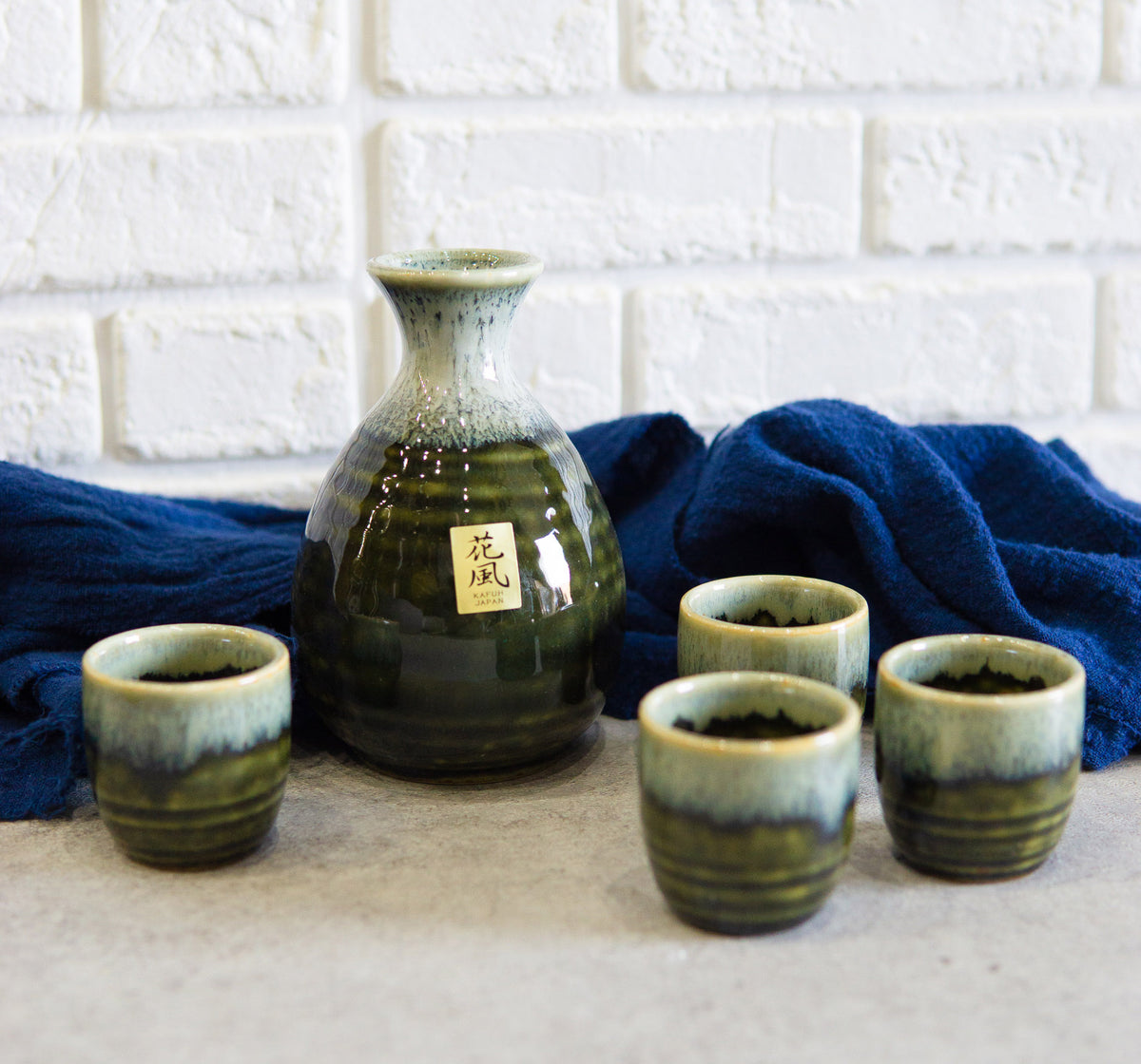 Ebros Japanese Glazed Earthenware 10oz Sandy Earth Art Sake Flask W/ Four Cups