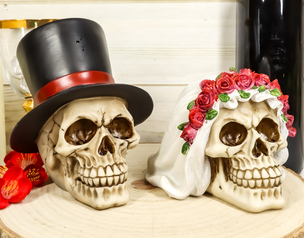 Calaveras De Boda Love Never Dies Wedding Bride and Groom Skulls Figurine Set