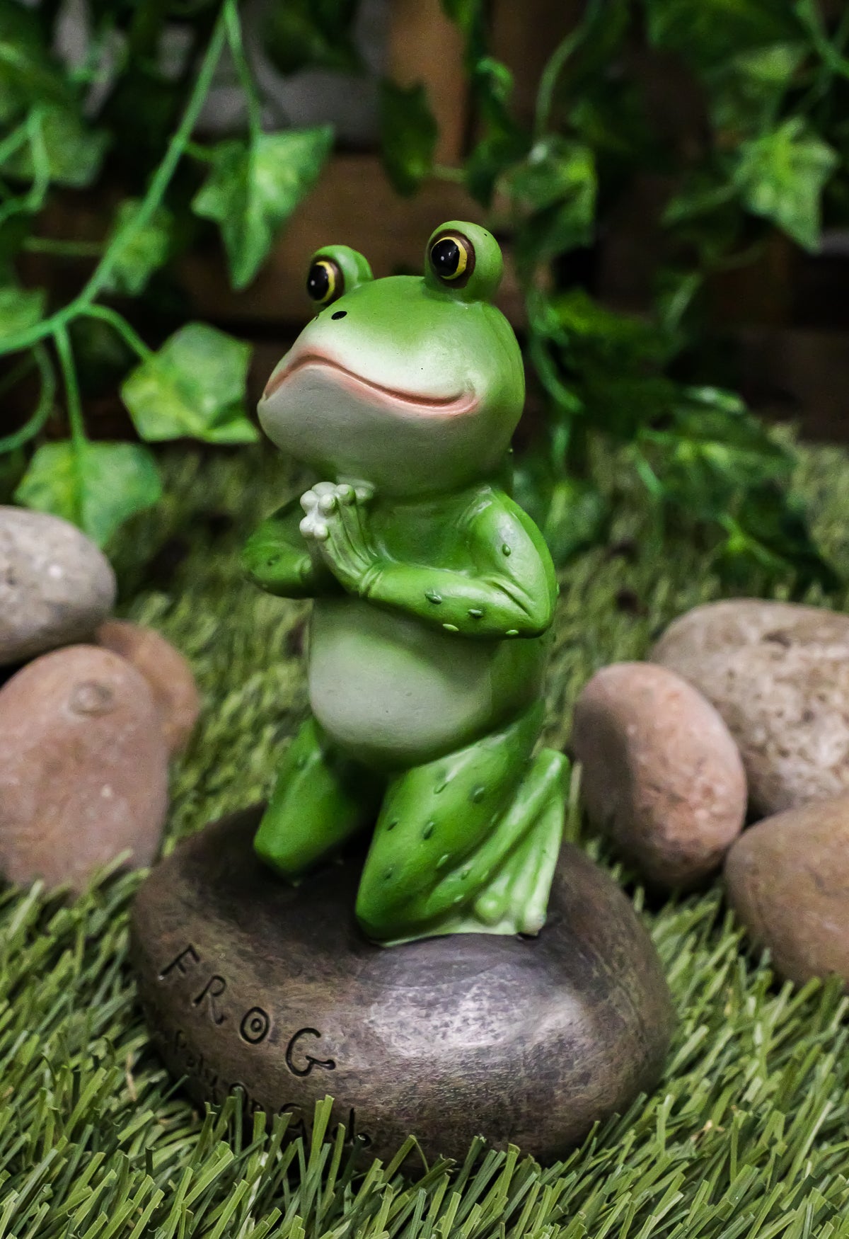 Frog Leap Of Faith Starts With Prayer On Both Knees Figurine Inspirational Decor - Ebros Gift