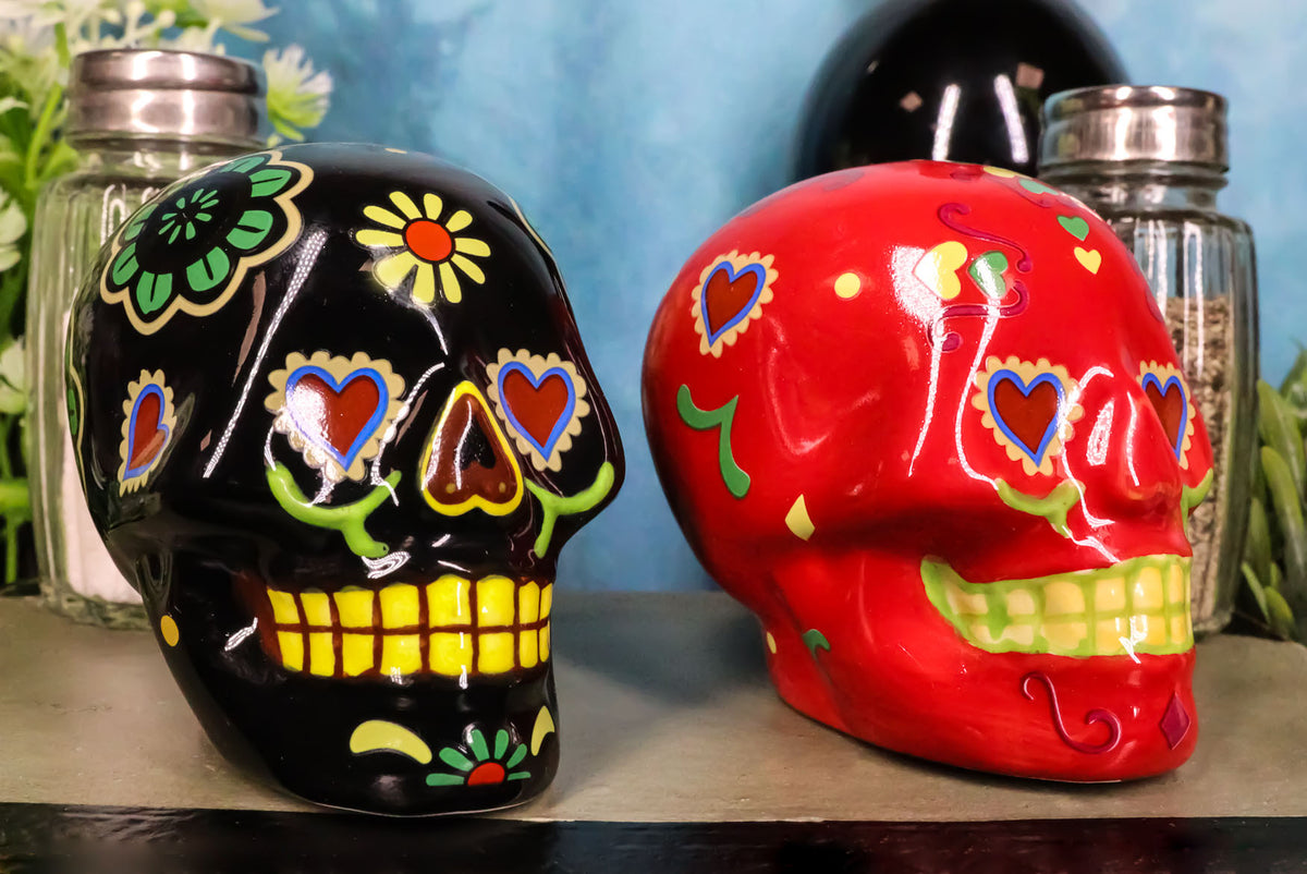 Day Of The Dead Black And Red Floral Sugar Skulls Salt Pepper Shakers Set