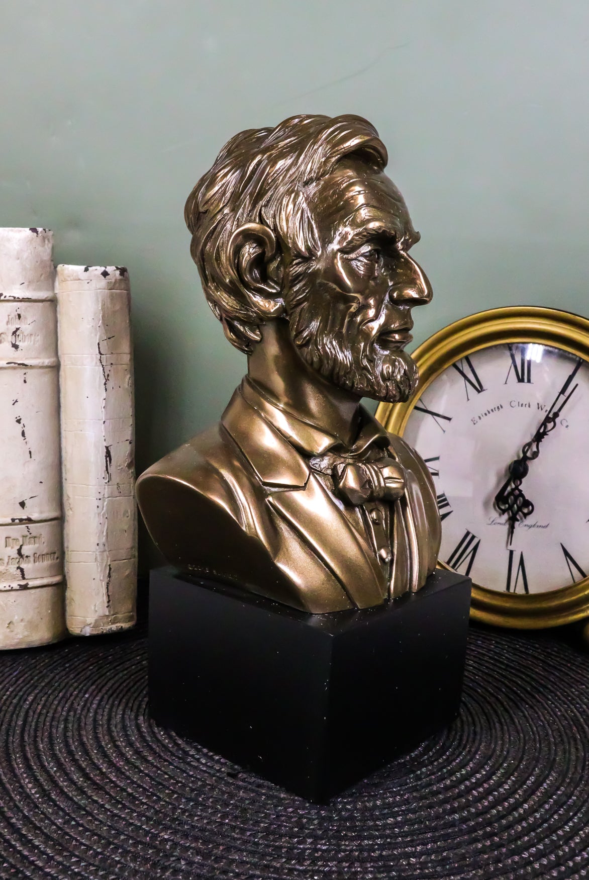 Great United States of America 16th President Abraham Lincoln Bust Figurine