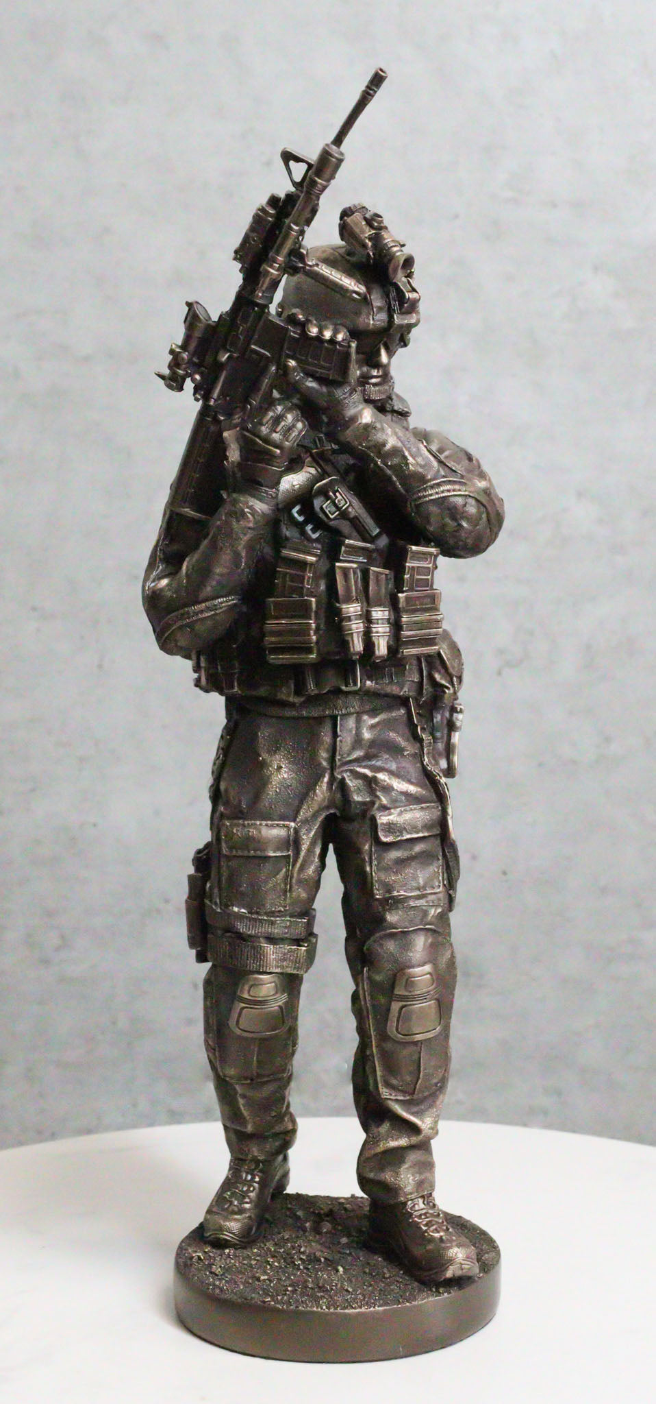 Large Modern Warfare Infantry Statue 14"H Military Rifle Unit Soldier Figurine