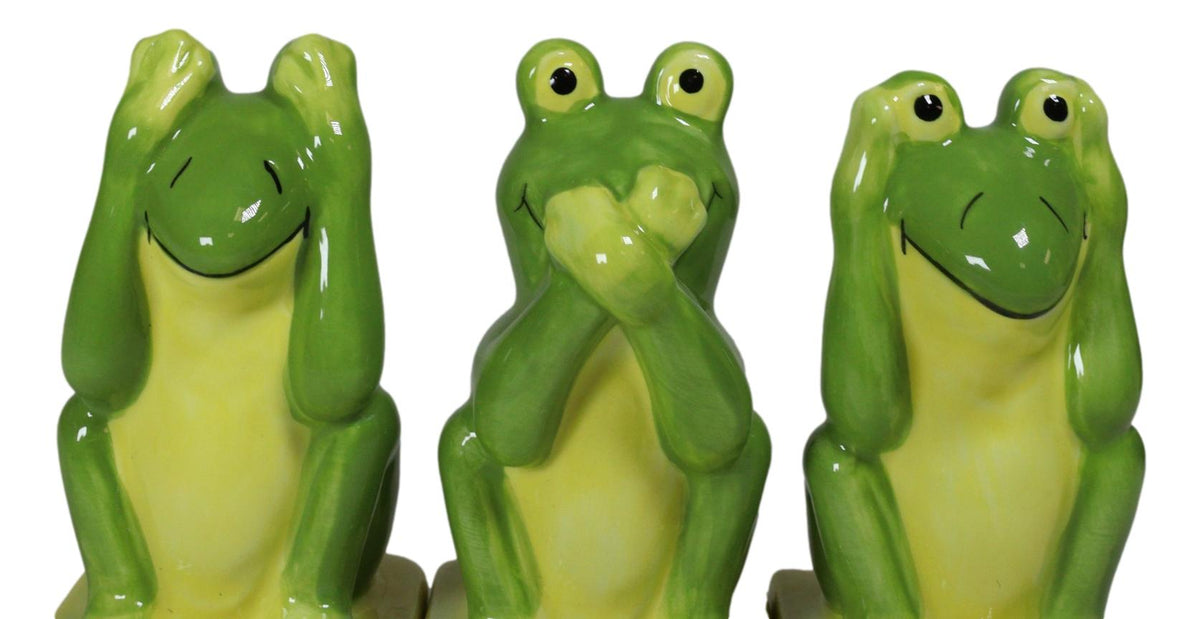 Trio Green Frogs See Hear Speak No Evil Salt Pepper Shakers Toothpick Holder