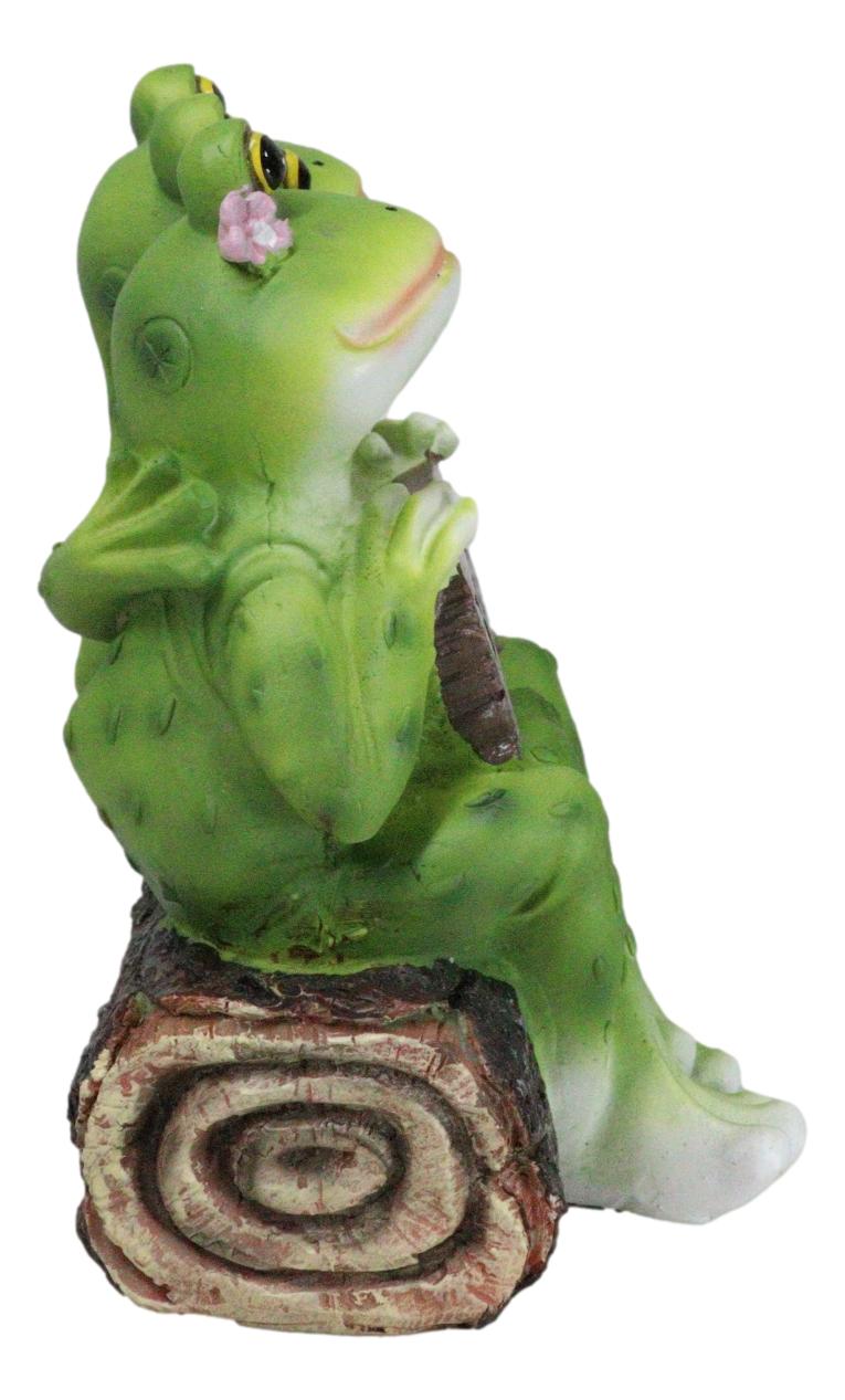 Romantic Frog Couple Sitting On Log Bench Holding Welcome Plank Sign Figurine