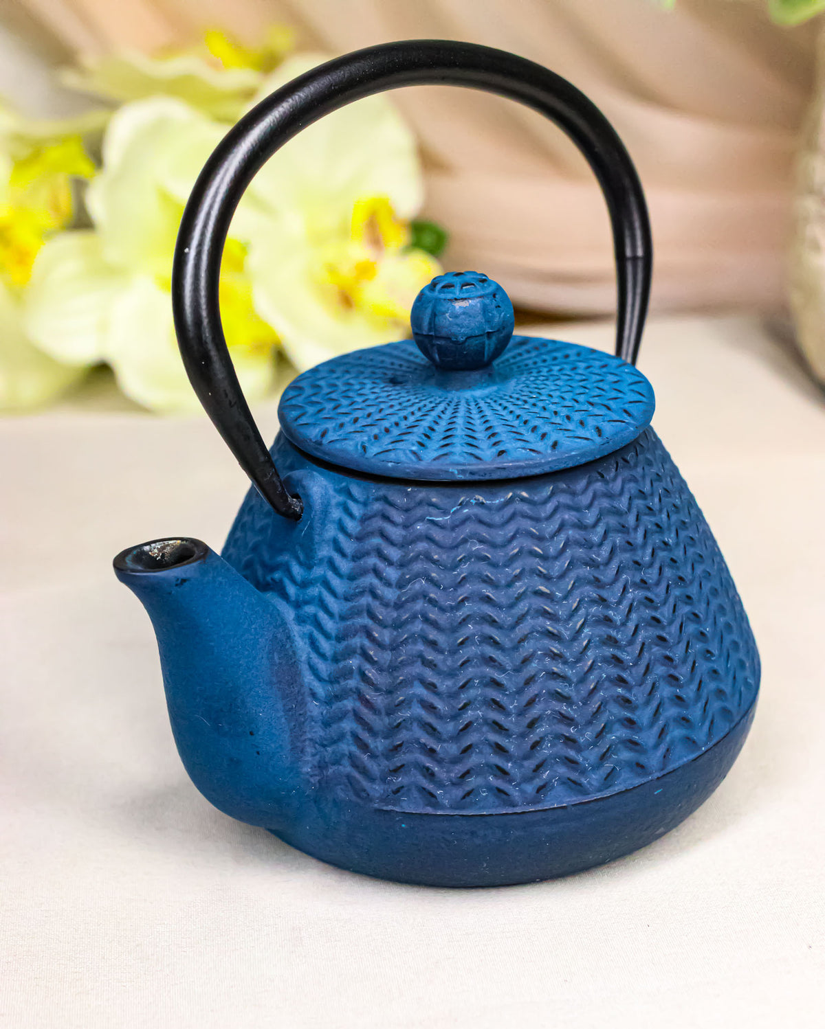 Blue Tokusa Geometric Textured Pattern Petite Cast Iron Teapot 10oz Tea Pot