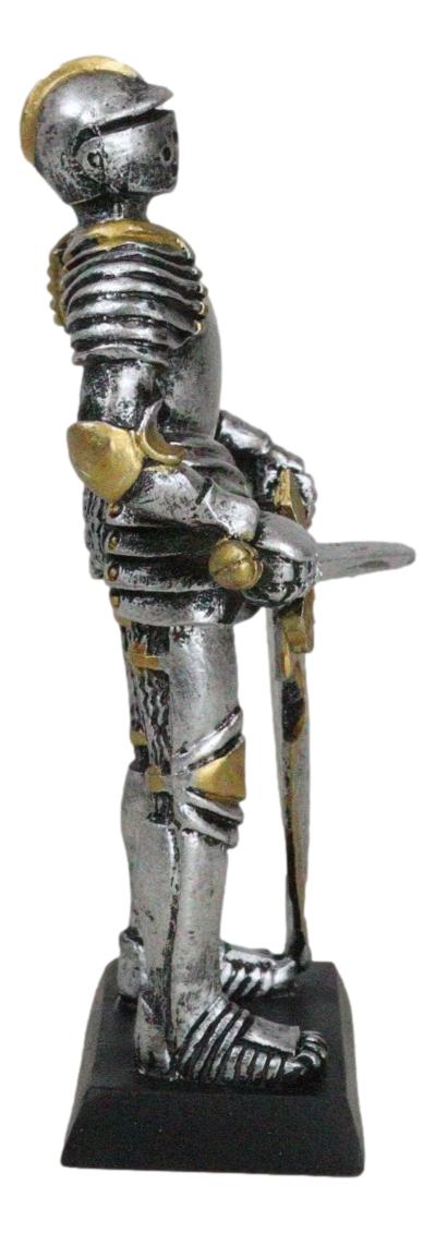 Medieval Valiant Knight Suit Of Armor With Sword And Spade Shield Mini Figurine