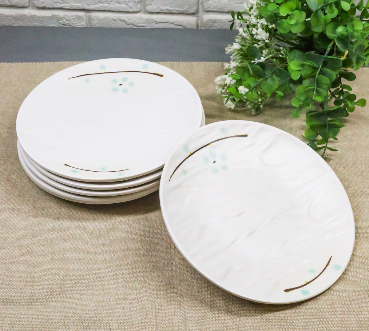 Set Of 6 Yukino Hana Snowflakes Melamine Appetizer Dessert Salad Round Plates 7"