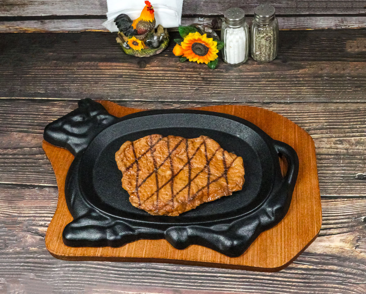 Personal Size Cow Shaped Cast Iron Unseasoned Sizzling Fajita Pan Skillet Set - Ebros Gift