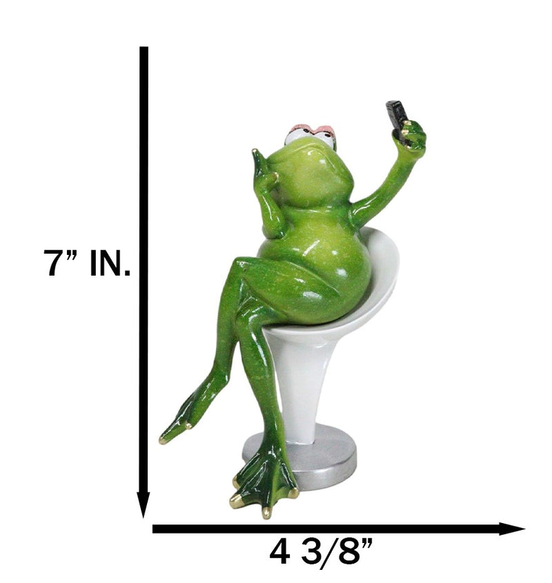 Green Queen Diva Lady Frog Taking Selfie Seated On Salon Chair Figurine 7"H