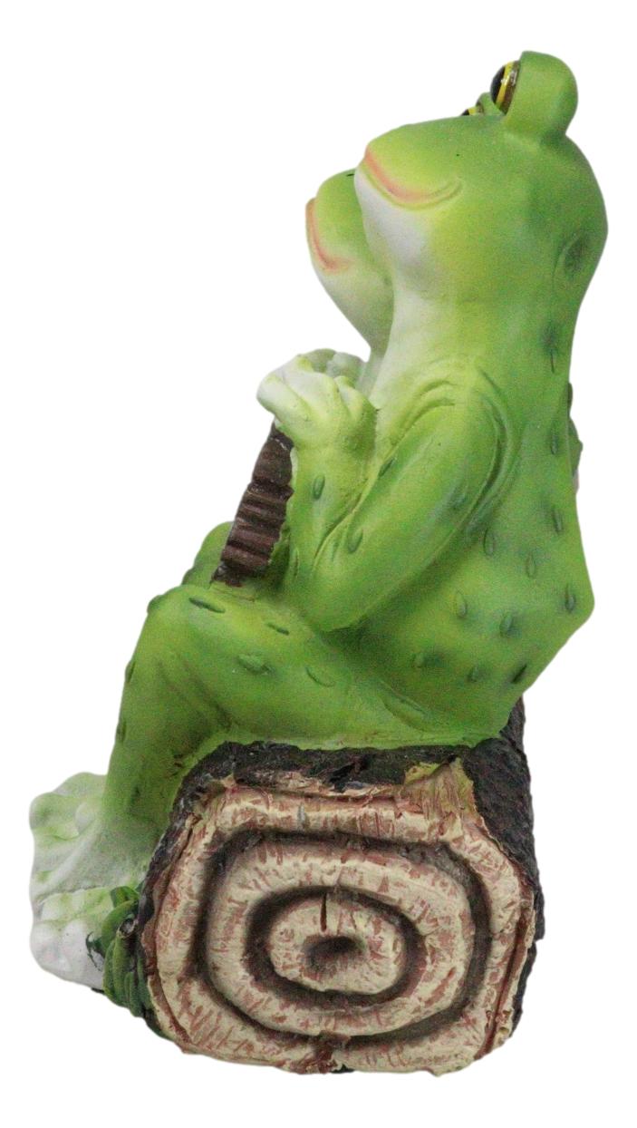 Romantic Frog Couple Sitting On Log Bench Holding Welcome Plank Sign Figurine