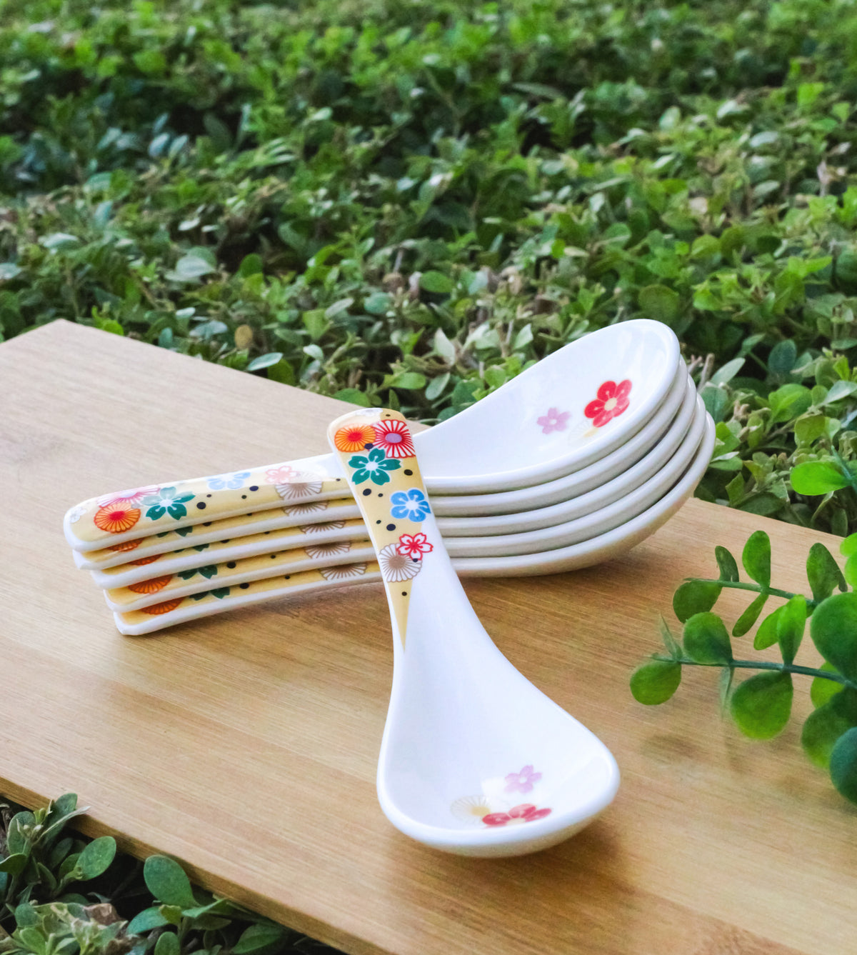 Set of 6 Ume Plum Blossoms Porcelain Asian Soup Spoons Japanese Ramen Pho