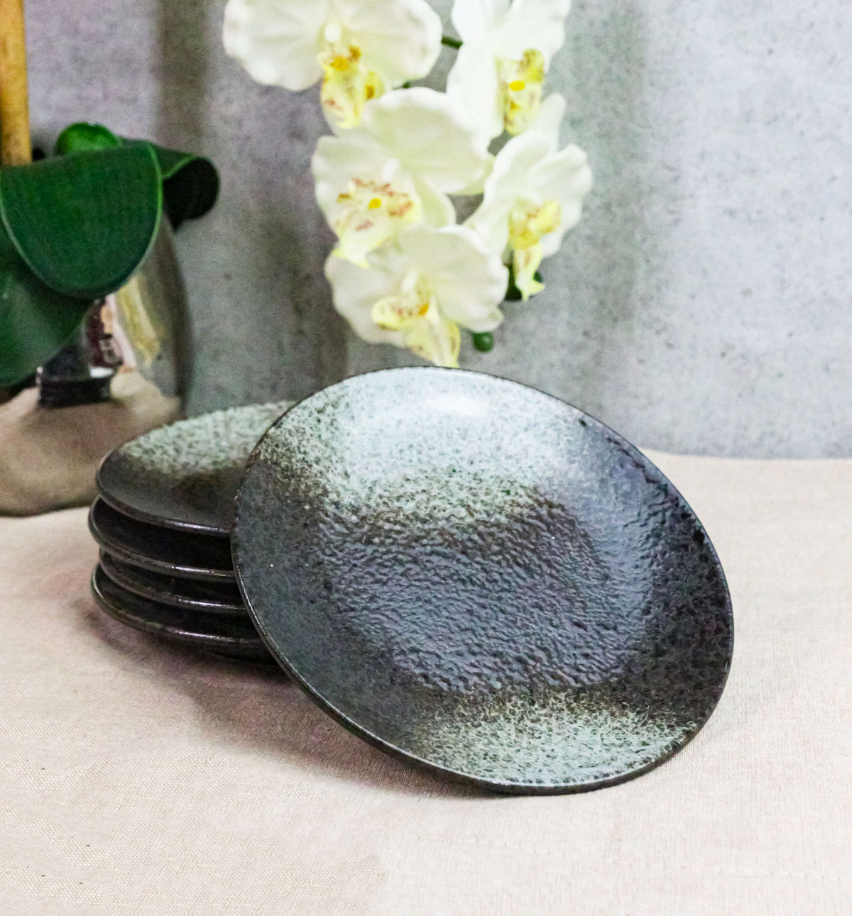 Set Of 6 Grey Tone Hakumu Round Appetizer Dessert Salad Ceramic Plates 6"D