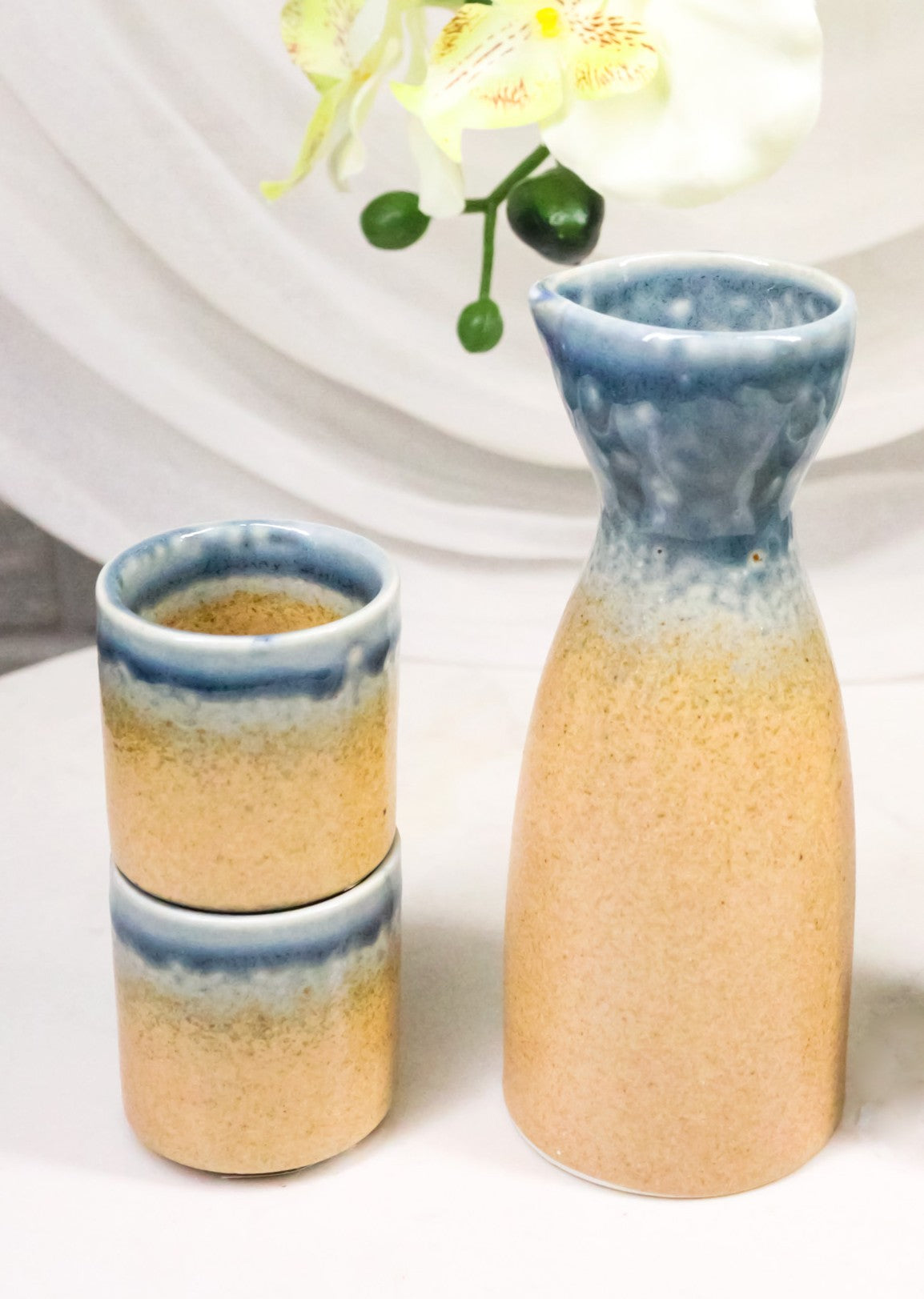 Porcelain Blue And Sand Ao Nagashi Japanese Wine Sake Flask With 2 Cups Set