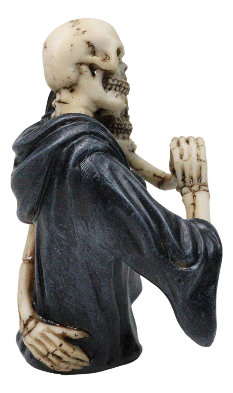 Love Never Dies Black Cloaked Skeleton Couple Love Sign Hand Gesture Figurine