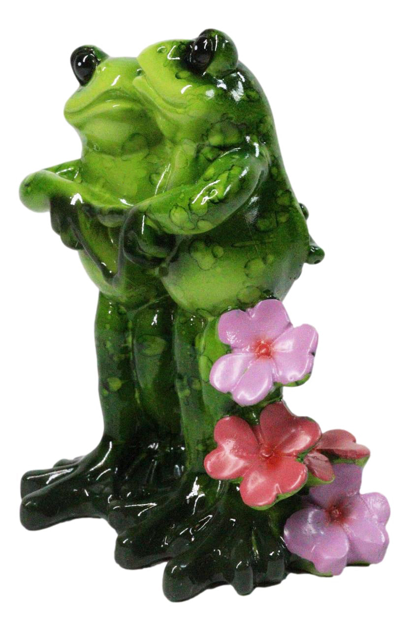 Ebros Romantic Frog Couple Heart Hands Polyresin Figurine 4.75"