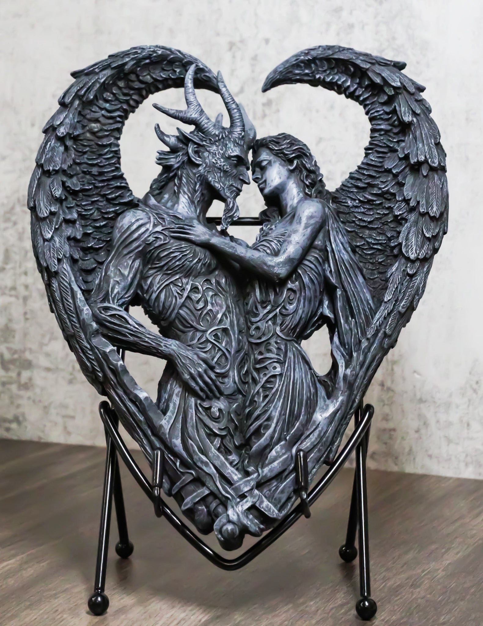 Anges et Demons エターナルローズシルクハット Solemn Vow Innocence Demon And Lilith Dark Angel Heart Plaque With