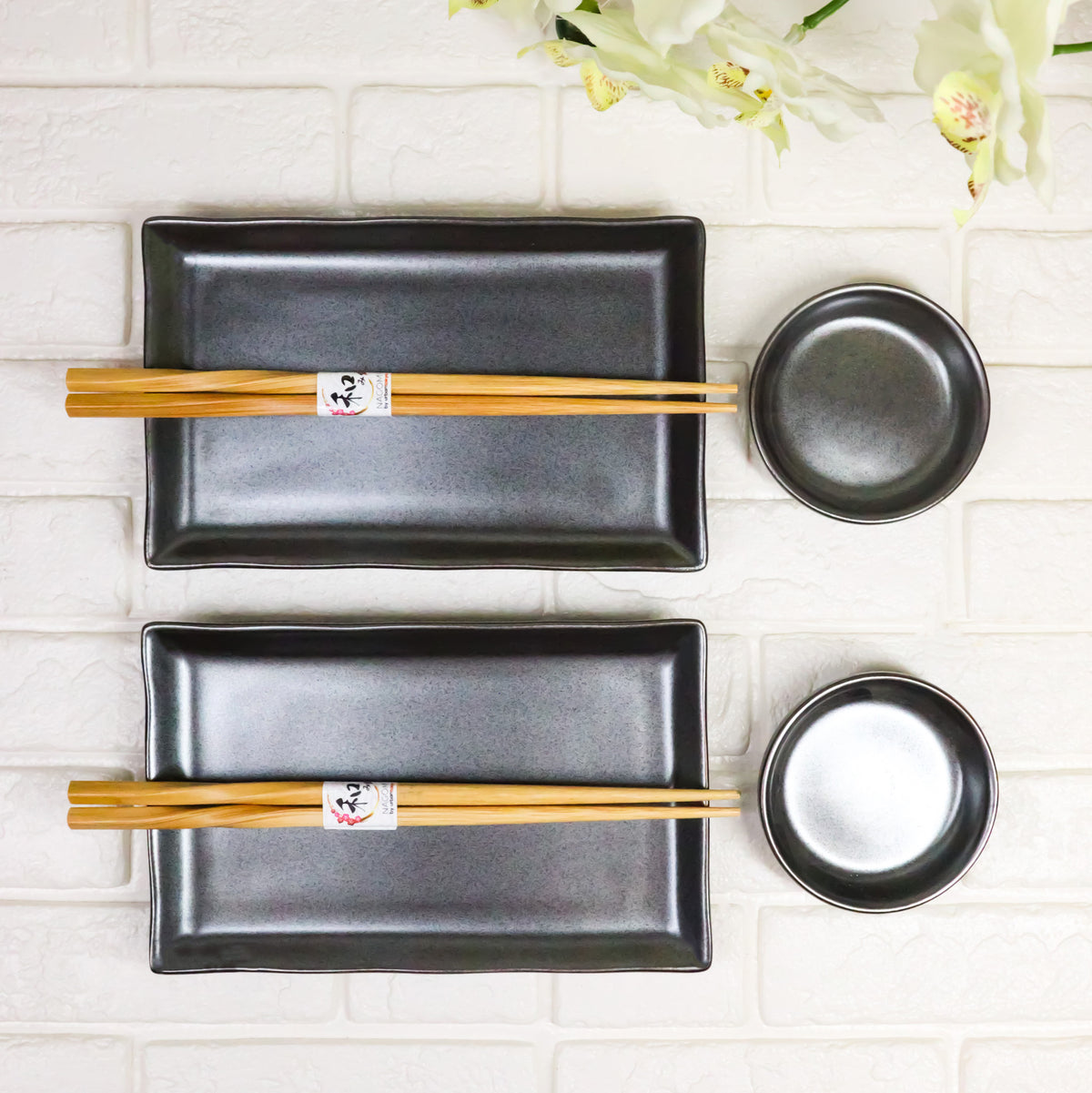 Tetsu Kesho Porcelain Sushi Plates Sauce Dishes Chopsticks Dinnerware Set For 2