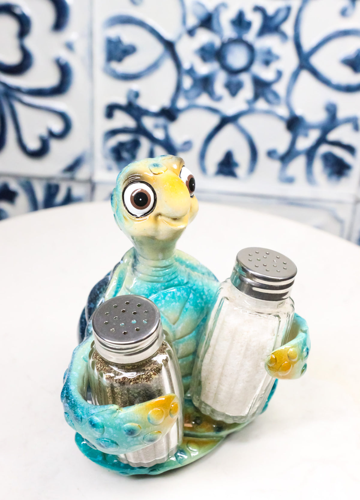 Marine Spotted Blue Shell Sea Turtle Glass Salt Pepper Shakers Holder Figurine