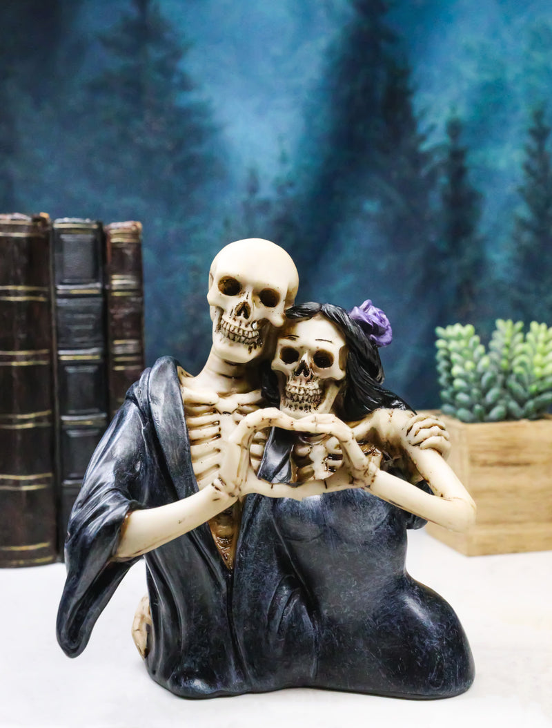 Love Never Dies Black Cloaked Skeleton Couple Love Sign Hand Gesture Figurine