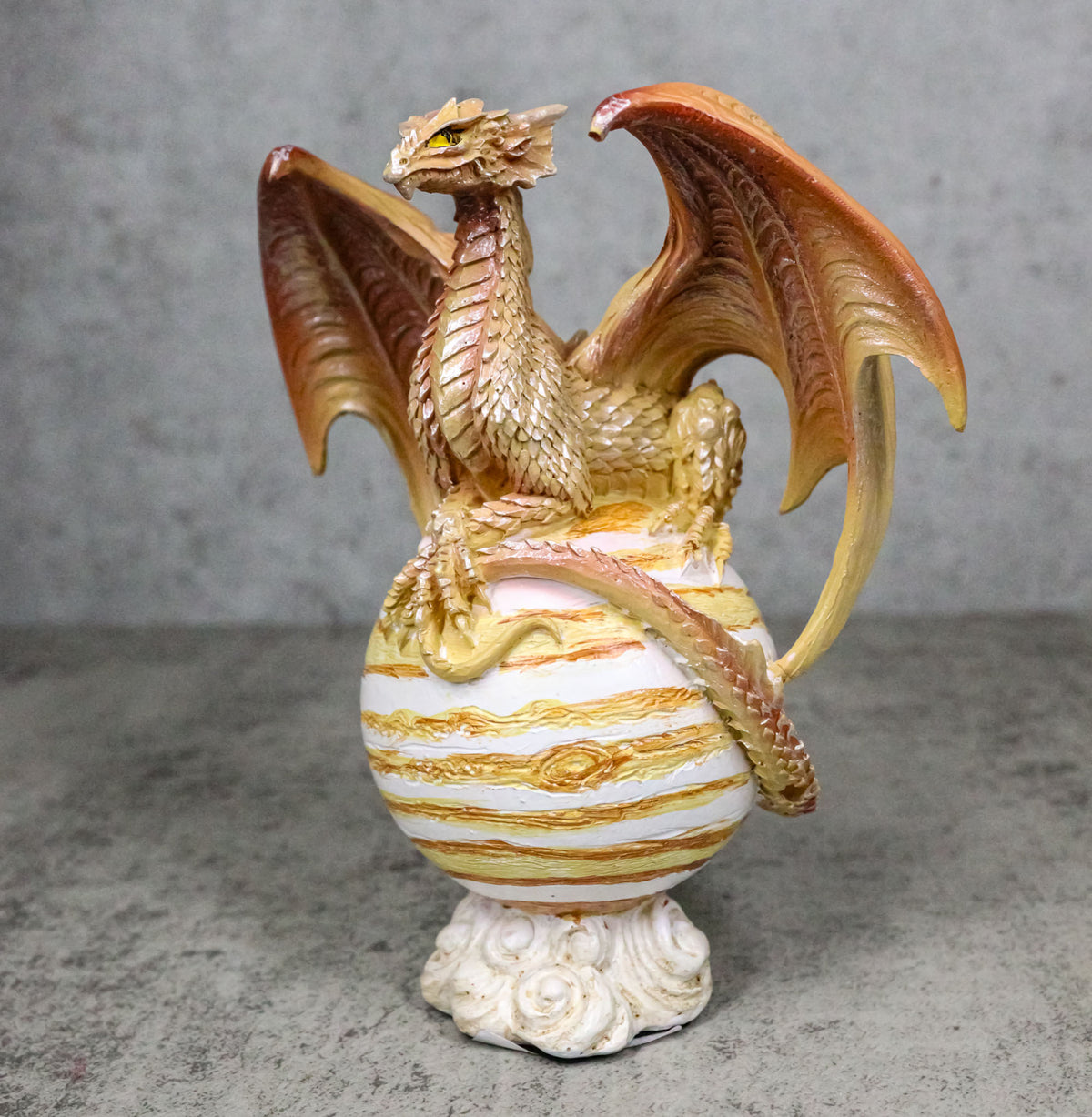 Solar Galaxy Planet Jupiter Terrestrial Guardian Beige Orange Dragon Figurine