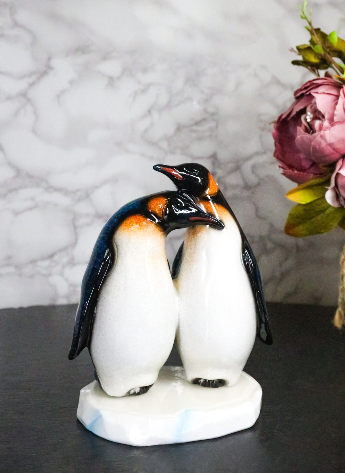 Ebros Romantic Penguin Couple Figurine Resin Glossy Finish Sculpture