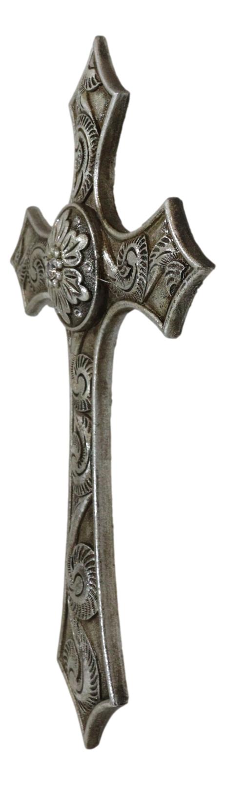 Rustic Western Silver Concho With Ornate Shell Pattern Wall Cross Decor Plaque