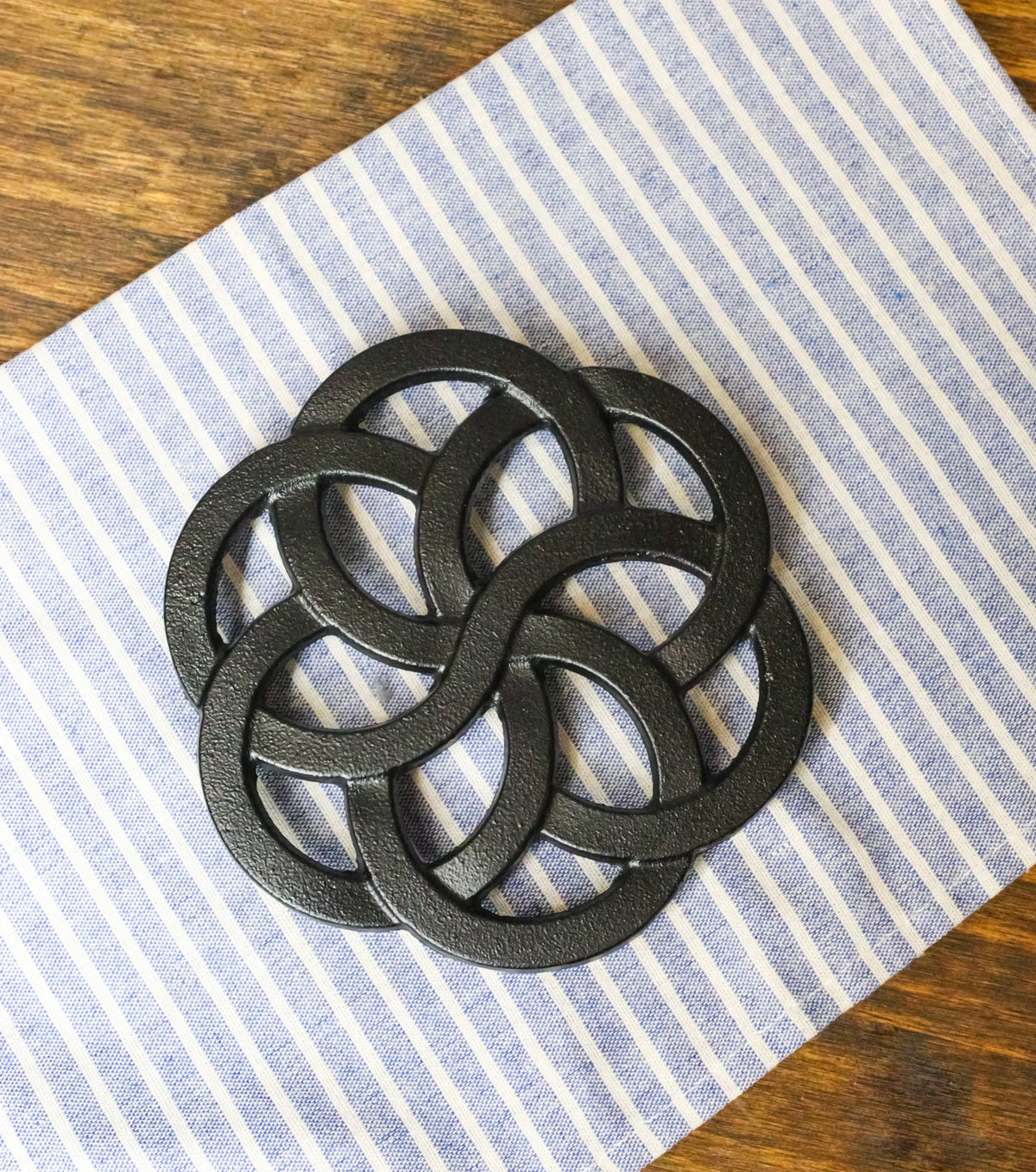 Floral Scroll Geometry Traditional Cast Iron Metal Tetsubin Teapot Trivet Stand