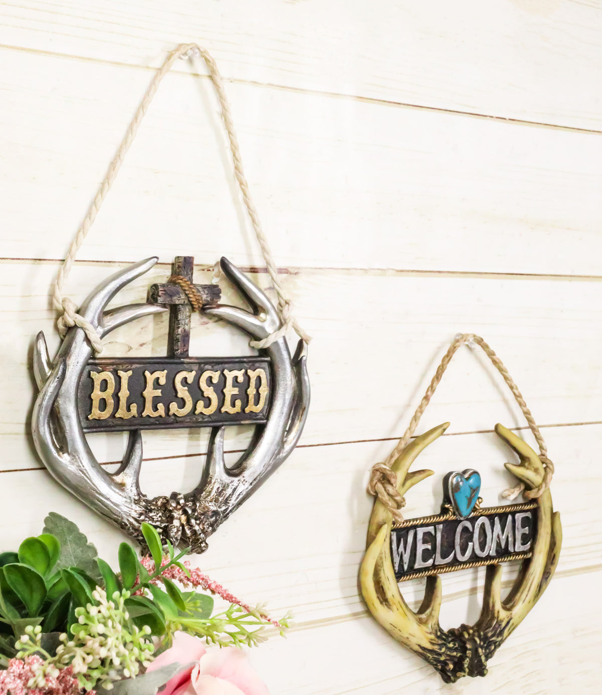 Set of 2 Rustic Western Deer Antlers Blessed And Welcome Wall Signs Ornaments