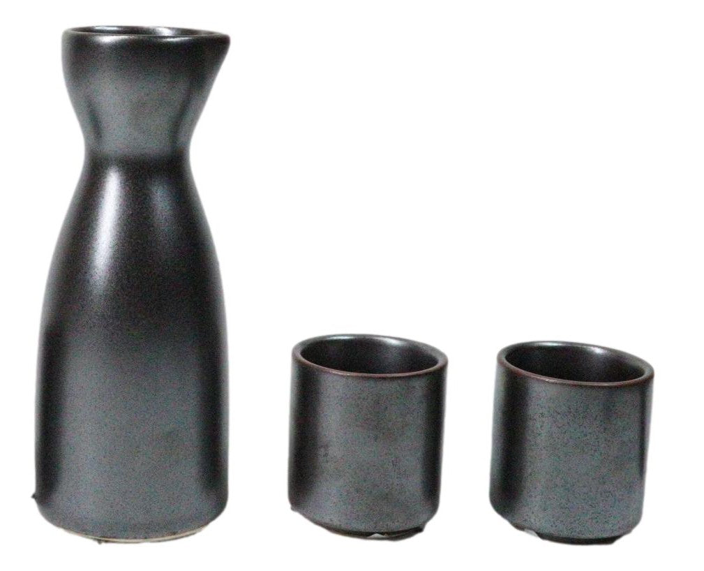 Porcelain Black Iron Clay Tetsu Kesho Japanese Wine Sake Flask With 2 Cups Set