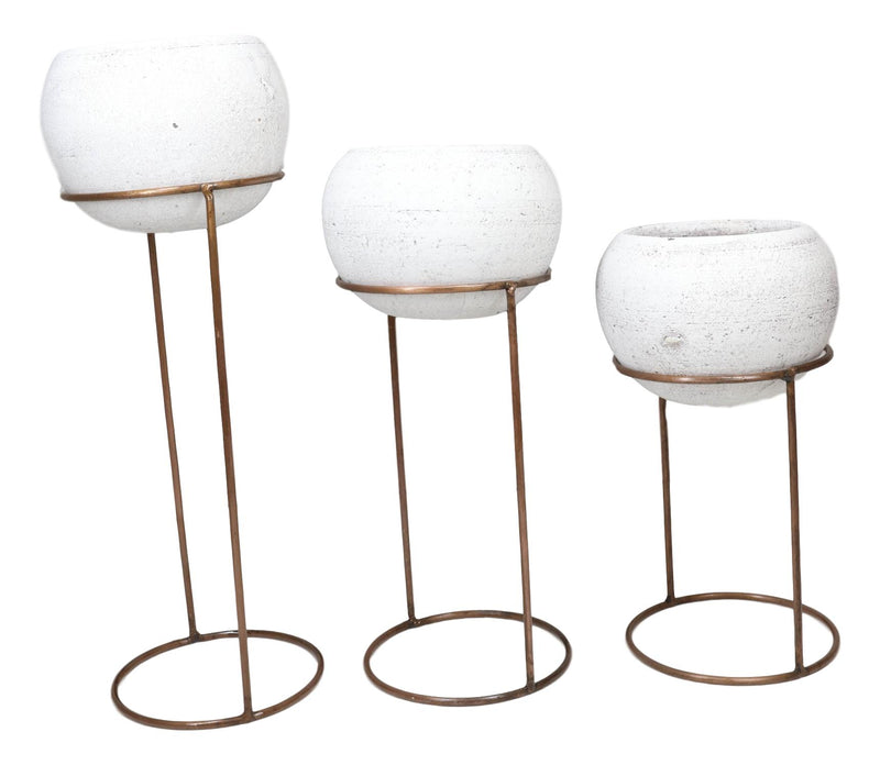 Set of 3 Modern 3 White Clay Vessel Planter Pots With Metal Wire Stands