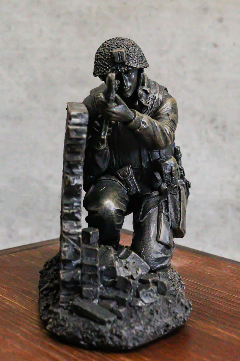 War Battlefield Kneeling Soldier Taking Cover With Rifle Gun And Gears Statue