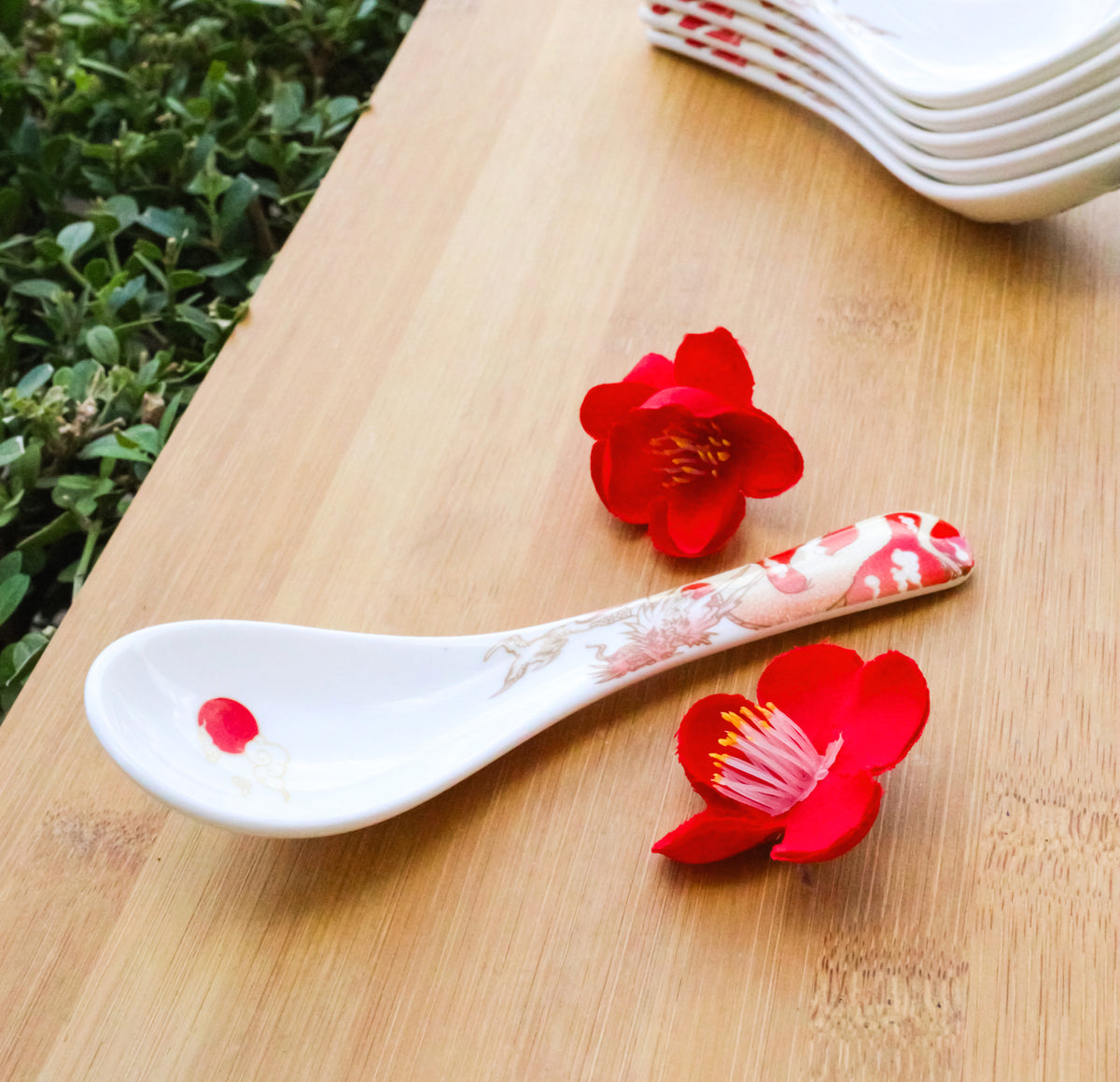 Set of 6 Red Ryu Dragon Porcelain Asian Soup Spoons Japanese Ramen Pho Wonton