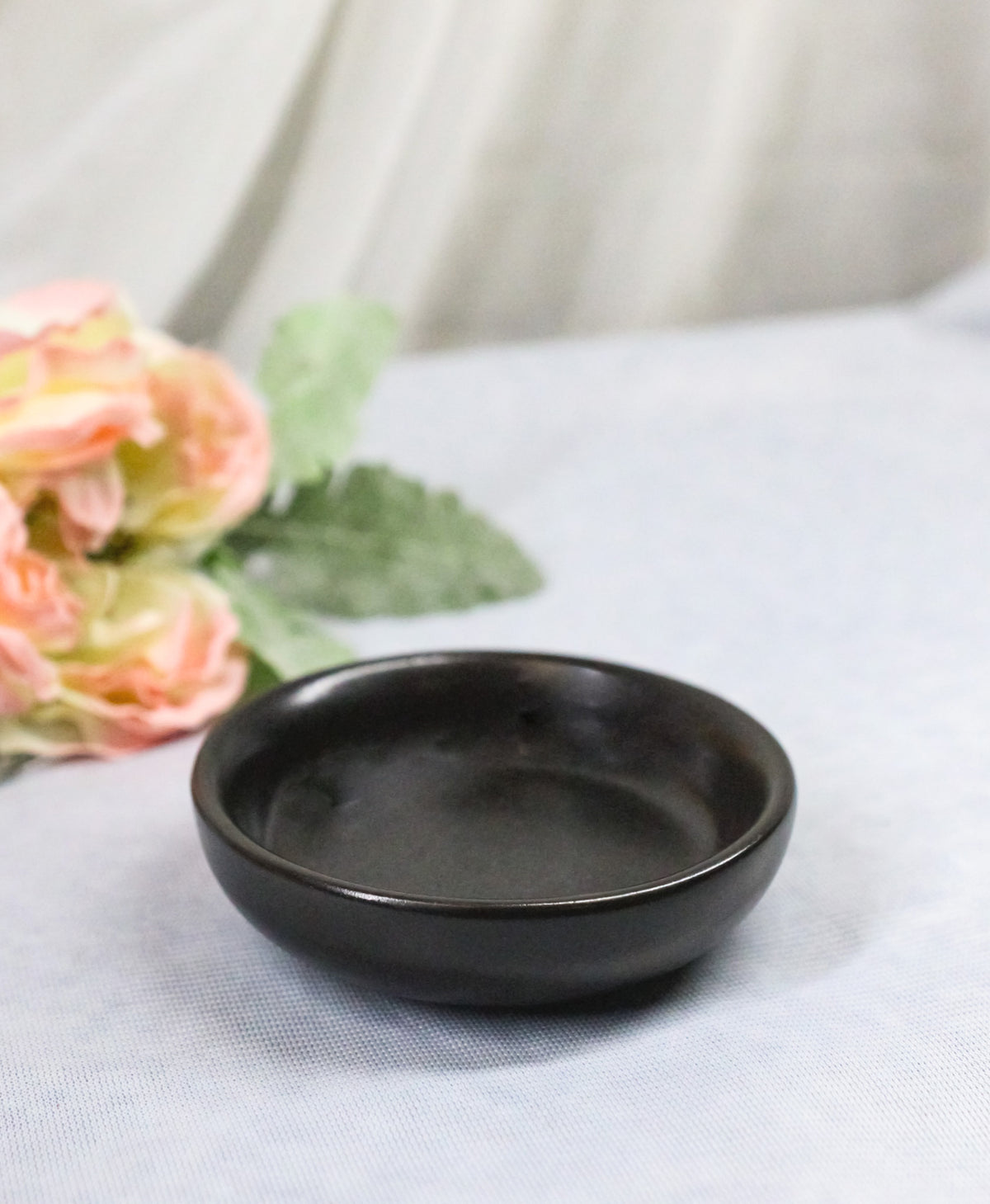 Pack Of 6 Ceramic Kokuyo Black Soy Sauce Oil Condiment Round Dishes Bowls 1.5oz