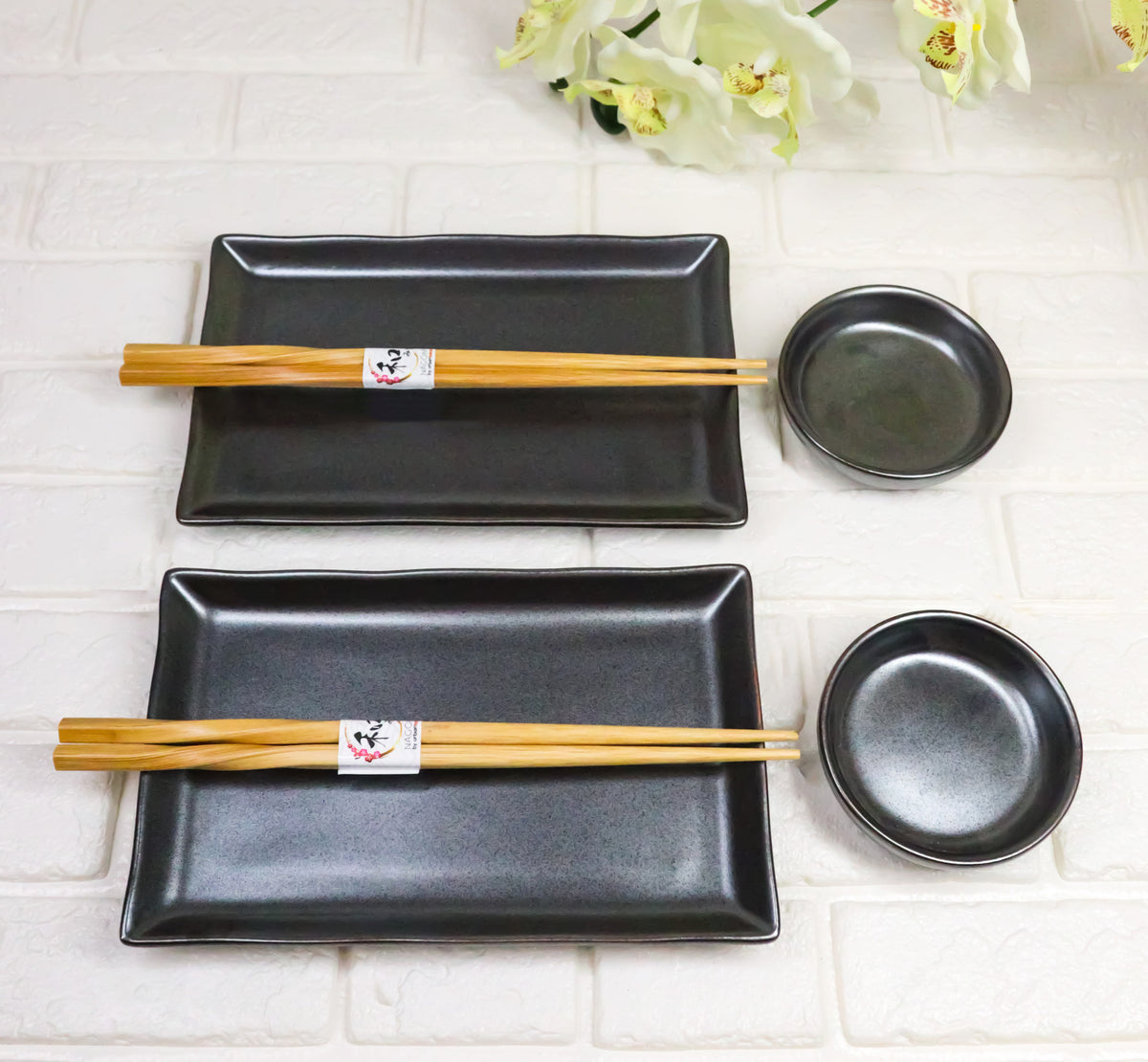 Tetsu Kesho Porcelain Sushi Plates Sauce Dishes Chopsticks Dinnerware Set For 2