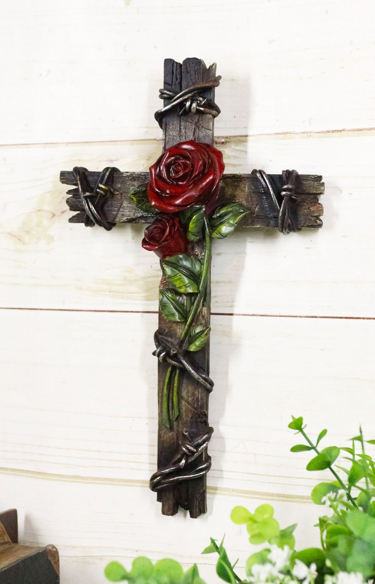 Rustic Western Red Roses Stalk With Barbed Wires Faux Wooden Wall Cross Decor
