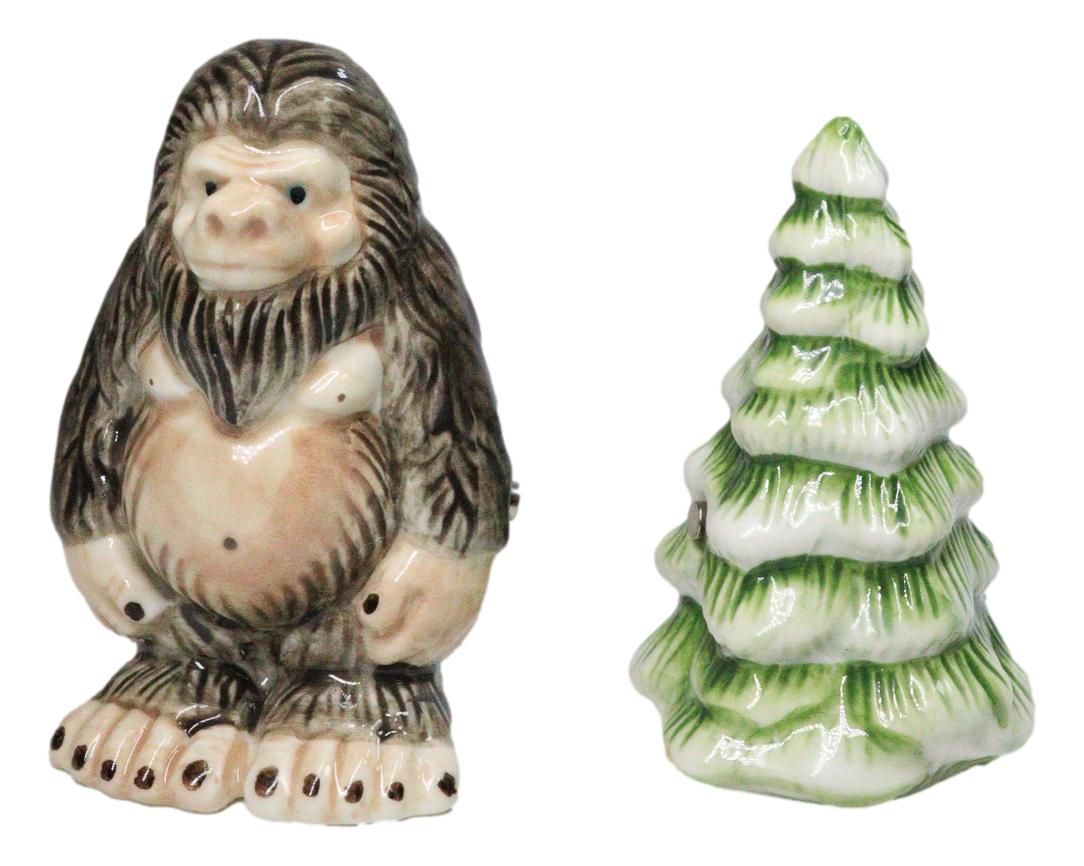 Ceramic Bigfoot Cryptid Ape By Pine Tree Salt And Pepper Shakers Figurine Set