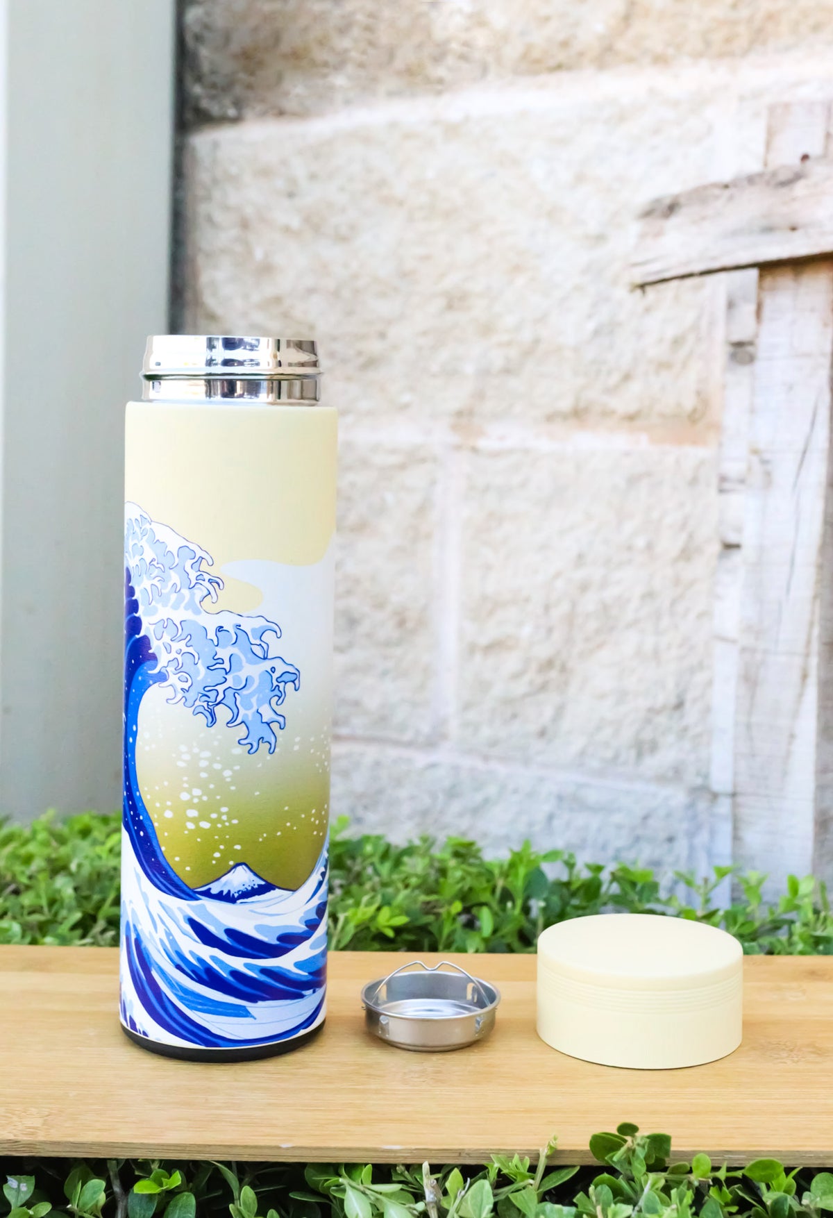 Great Wave 17oz Vacuum Insulated Stainless Steel Thermos Bottle with Tea Infuser