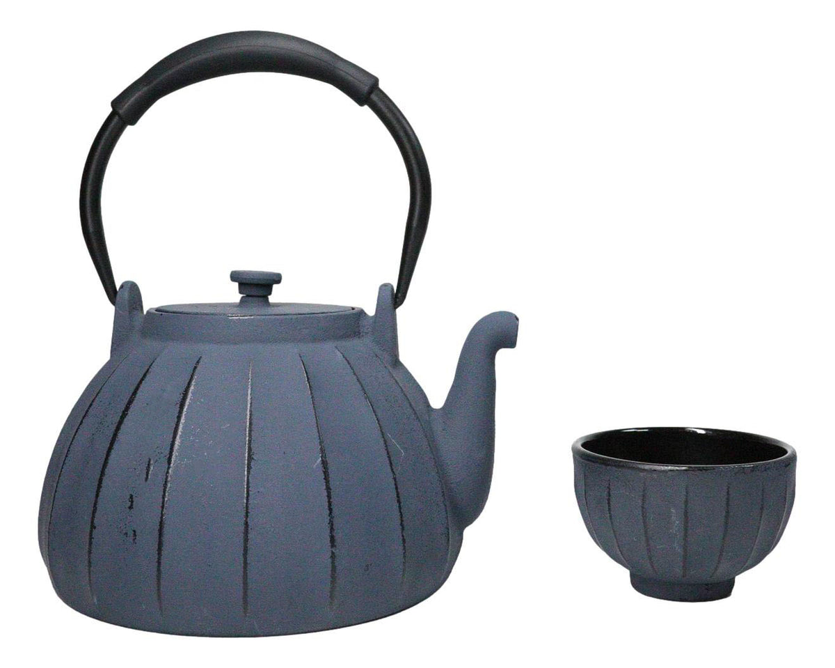 Gray Vertical Lines Design Tetsubin Cast Iron Teapot 33oz And 4 Tea Cups Set