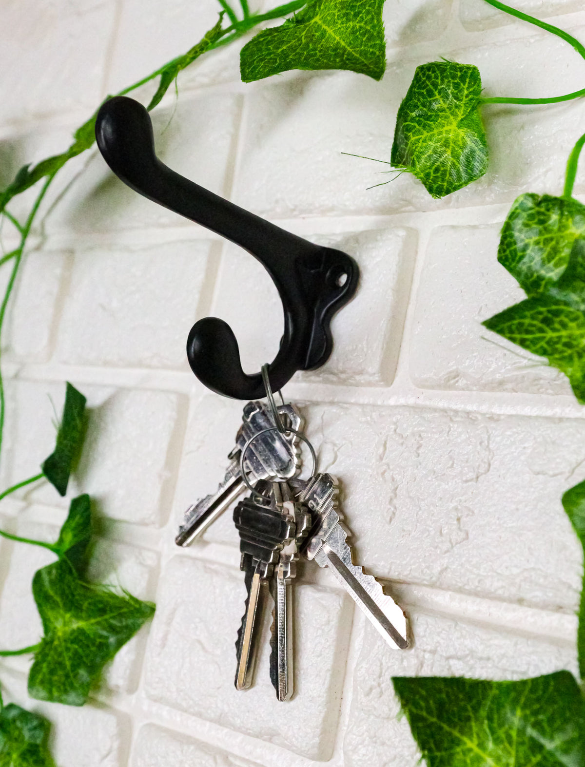 Pack Of 4 Cast Iron Black Traditional School House Double Peg Wall Hooks Accent