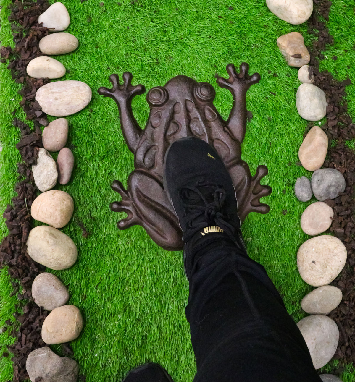 Pack Of 3 Cast Iron Amphibian Tree Frog Garden Stepping Stone Pave Foot Steps - Ebros Gift