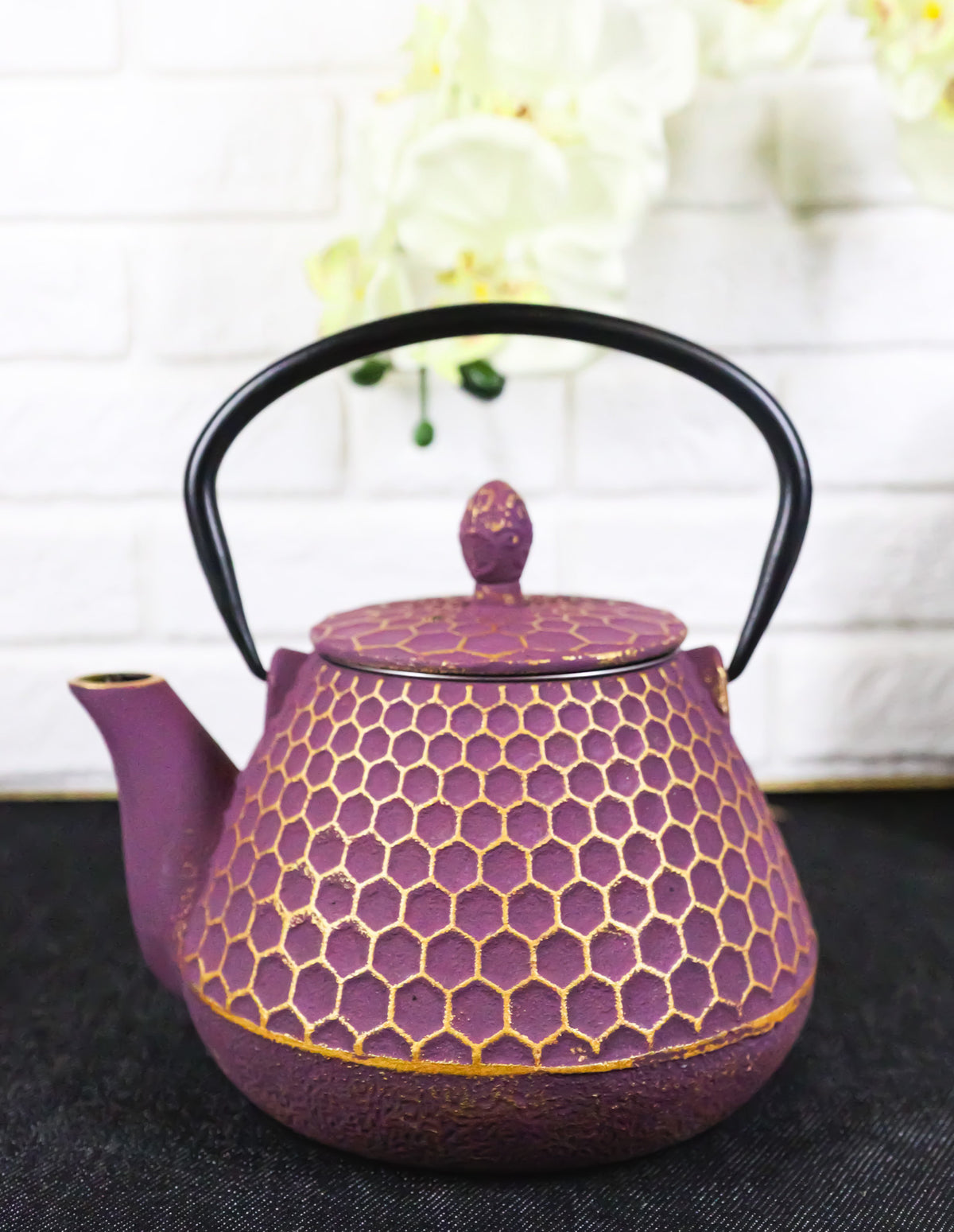 Traditional Oriental Tetsubin Purple Honeycomb Design Cast Iron Teapot 32oz