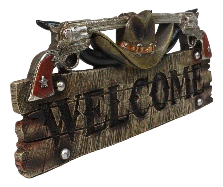 Rustic Western Cowboy Hat With Dual Pistols Welcome Sign Wall Decor Plank