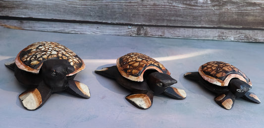 Balinese Wood Handicrafts Sea Turtle Tortoise Family Ashtray Box Figurine Set