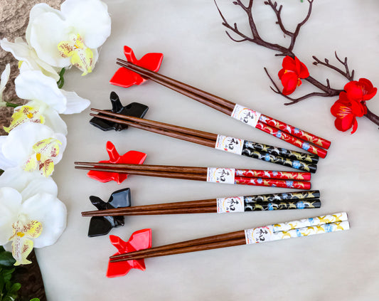 5 Pairs Of Red Black Japanese Cranes Ceramic Rests With Wooden Chopsticks Set